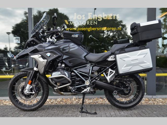 bmw - r-1250-gs-triple-black