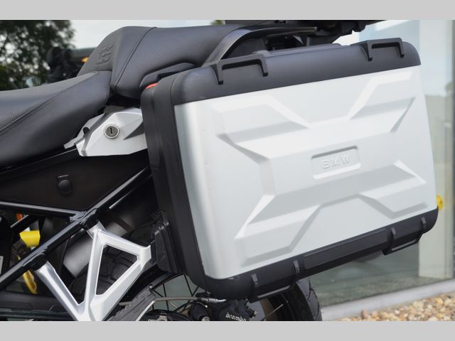 bmw - r-1250-gs-triple-black