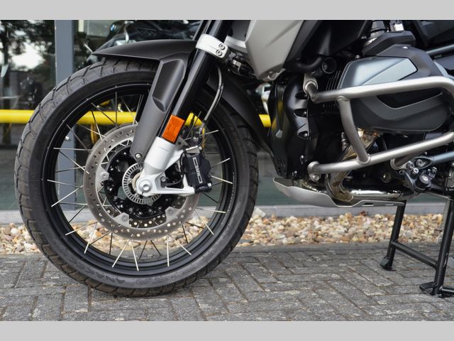 bmw - r-1250-gs-triple-black