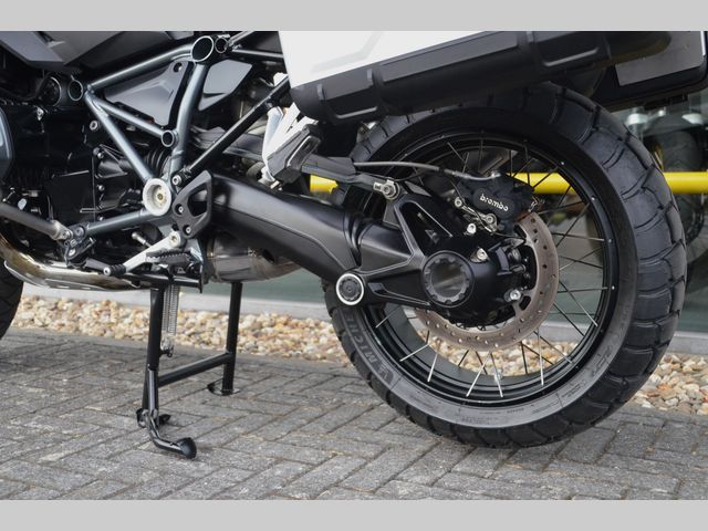 bmw - r-1250-gs-triple-black