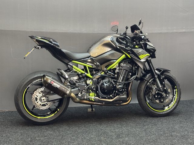 kawasaki - z900