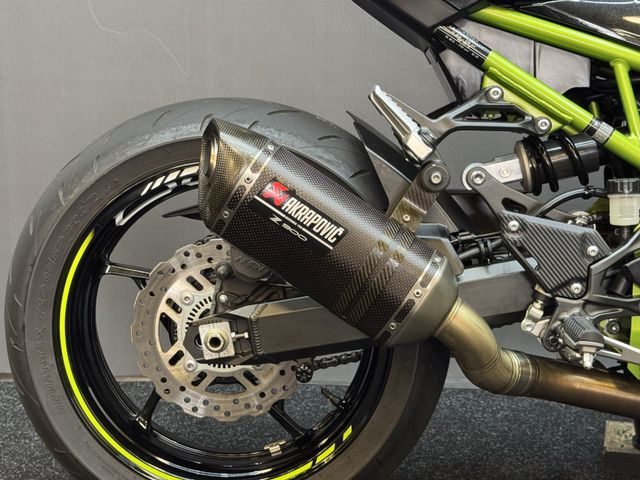 kawasaki - z900