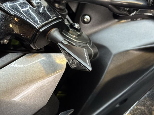 kawasaki - z900