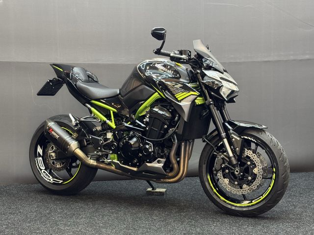 kawasaki - z900