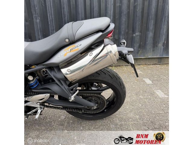 triumph - street-triple-r