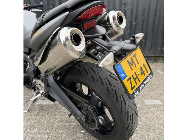 triumph - street-triple-r