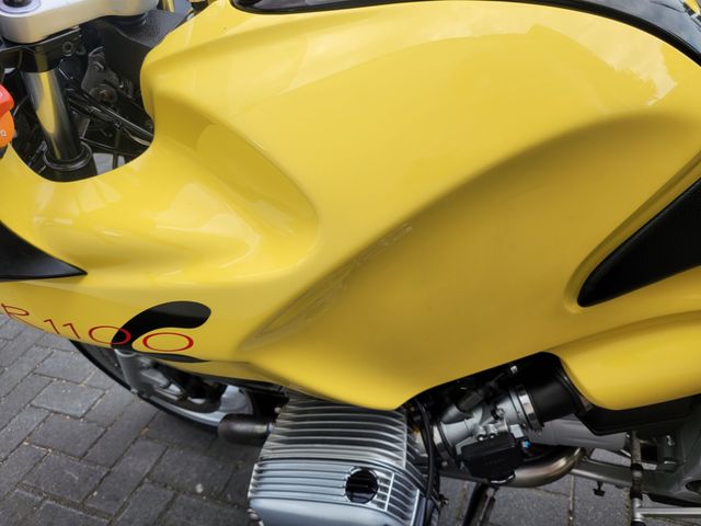 bmw - r-1100-s