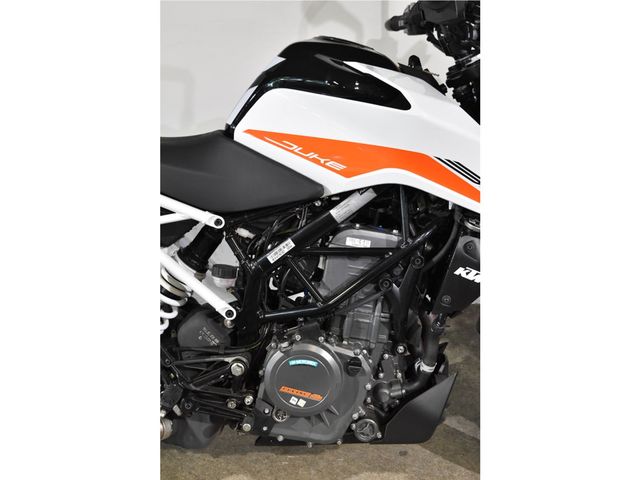 ktm - 390-duke-abs