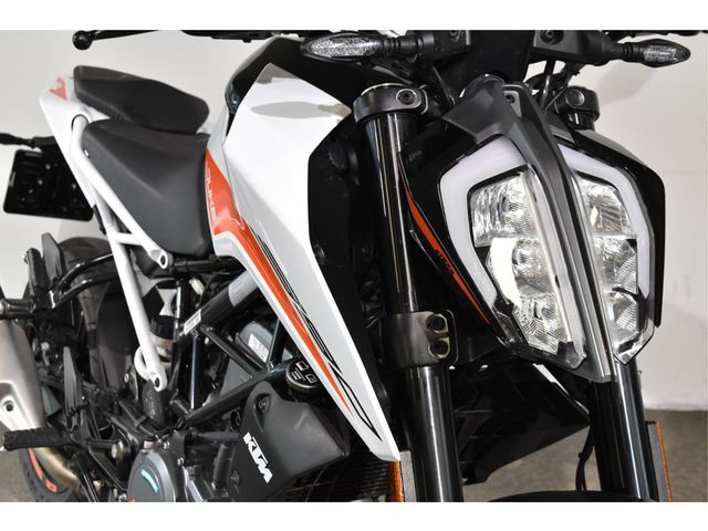 ktm - 390-duke-abs