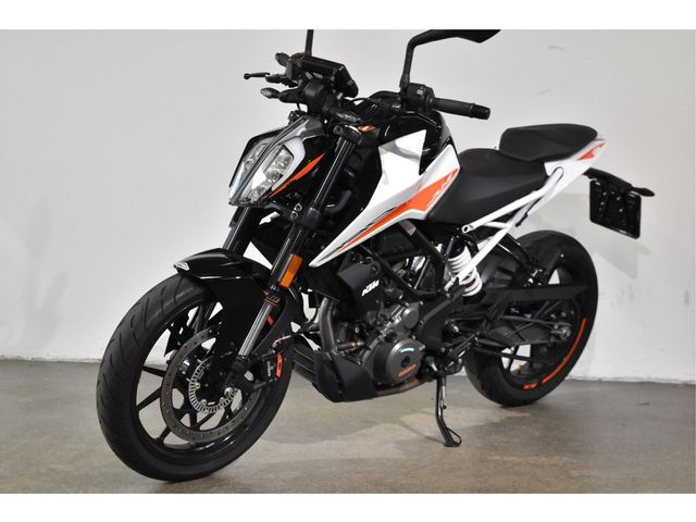 ktm - 390-duke-abs