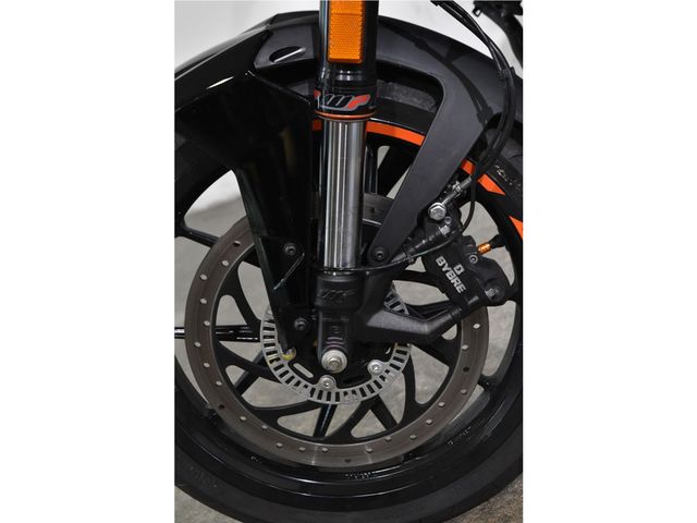 ktm - 390-duke-abs