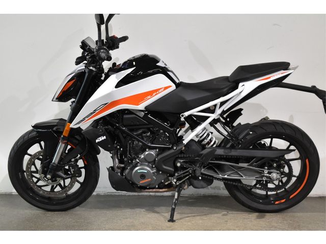 ktm - 390-duke-abs