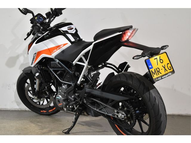 ktm - 390-duke-abs
