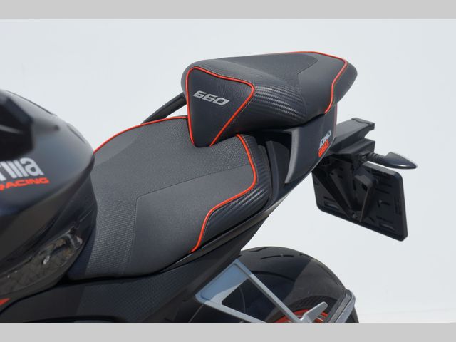aprilia - tuono-660