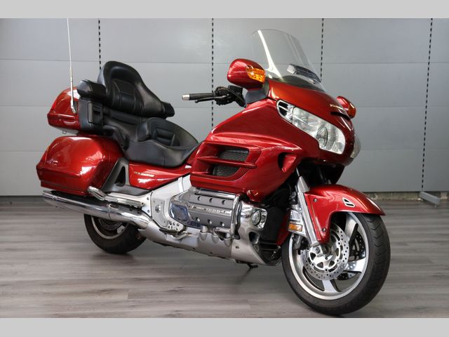 honda - gl-1800-goldwing