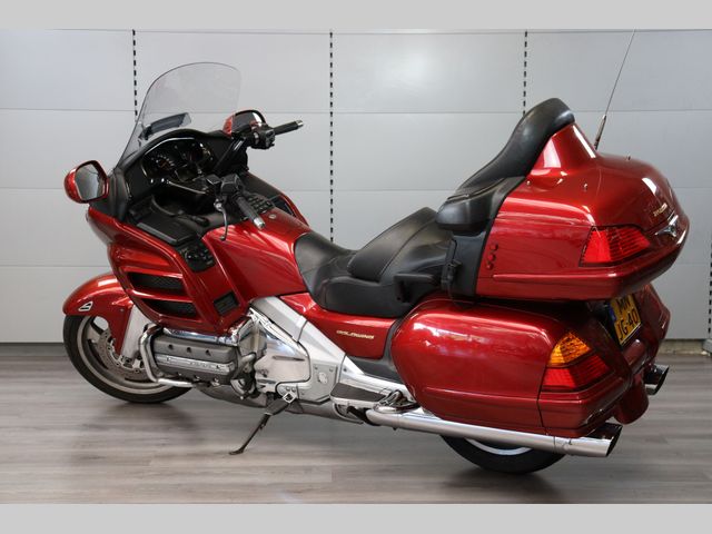 honda - gl-1800-goldwing