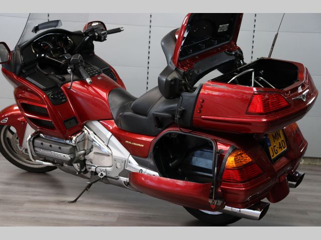honda - gl-1800-goldwing