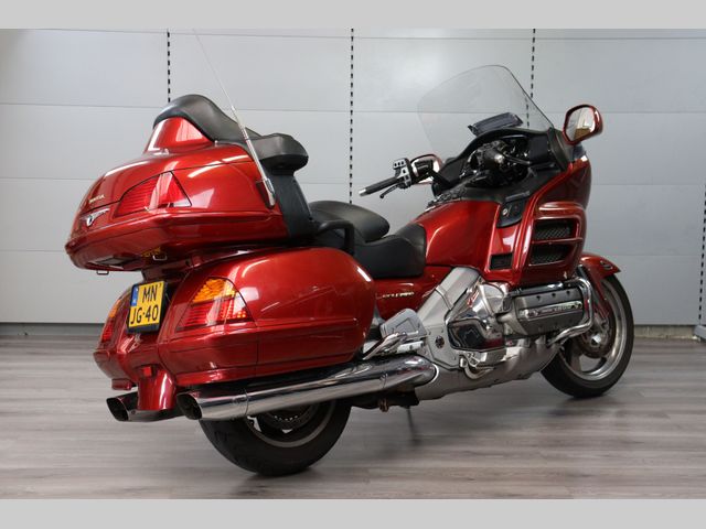 honda - gl-1800-goldwing