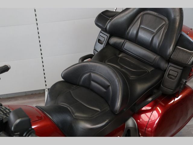 honda - gl-1800-goldwing