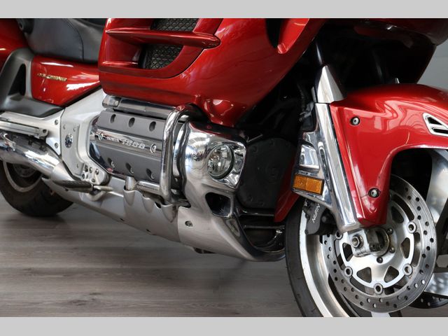 honda - gl-1800-goldwing