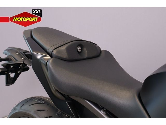 yamaha - mt-09-y-amt