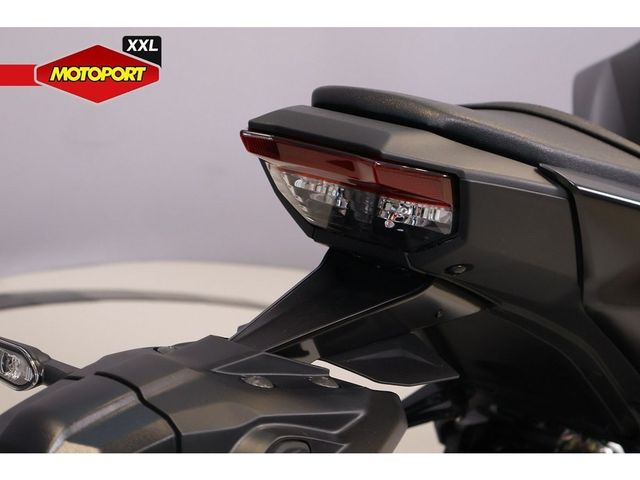 yamaha - mt-09-y-amt