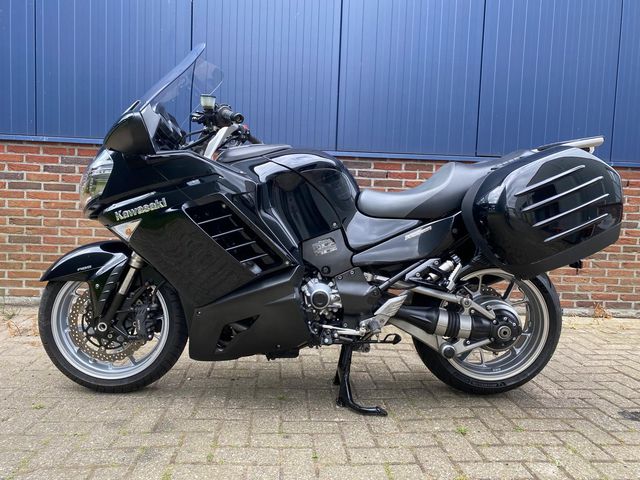 kawasaki - gtr-1400