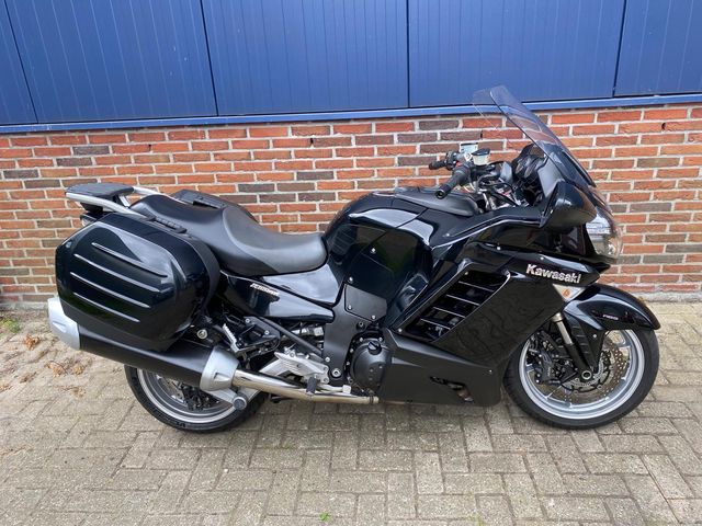 kawasaki - gtr-1400