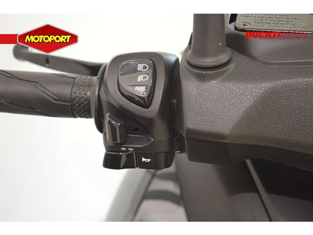 yamaha - tricity-300