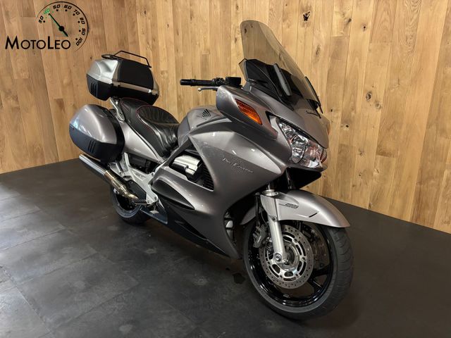honda - st-1300-pan-european