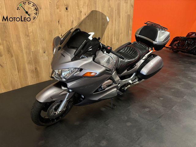 honda - st-1300-pan-european