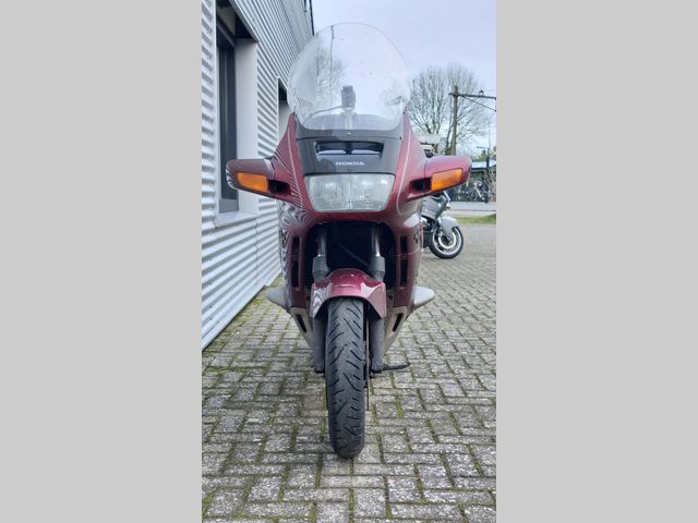 honda - st-1100-pan-european