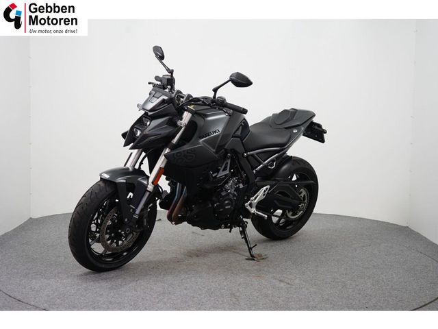 suzuki - gsx-8s