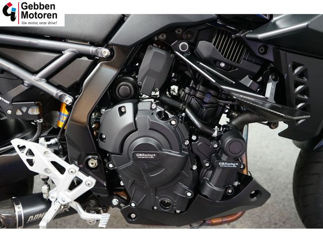 suzuki - gsx-8s