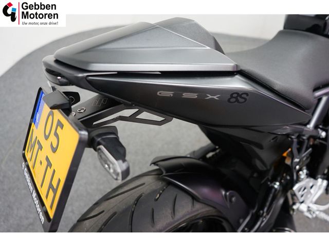 suzuki - gsx-8s