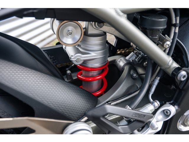 bmw - s-1000-rr
