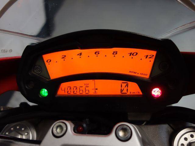 ducati - monster-696