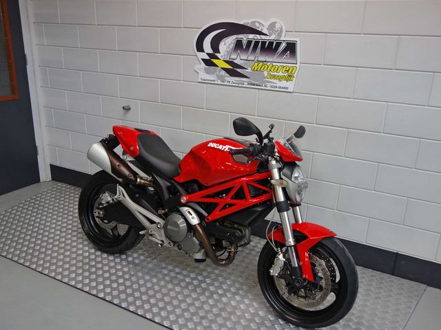 ducati - monster-696