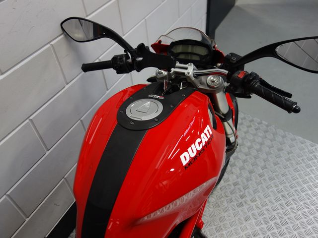 ducati - monster-696