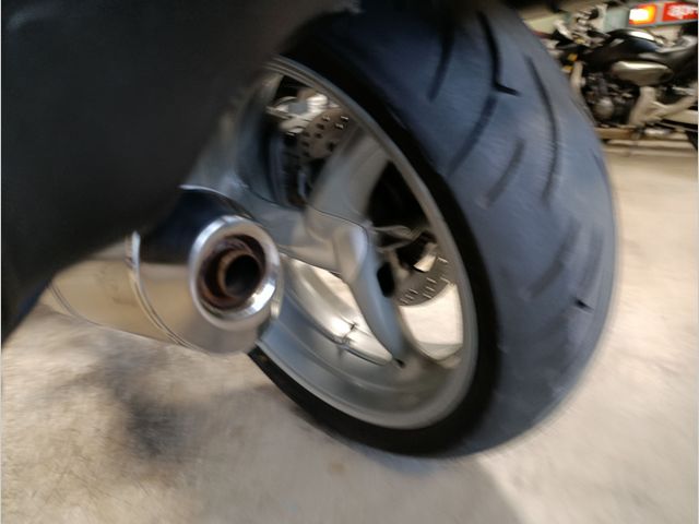 moto-guzzi - breva-1200