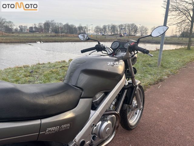 honda - ntv-650-revere