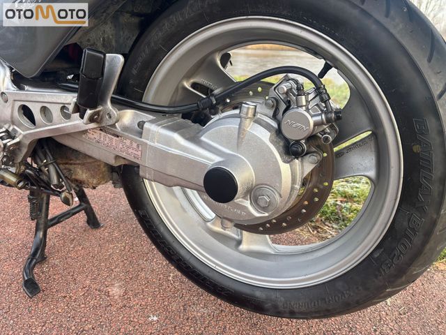 honda - ntv-650-revere