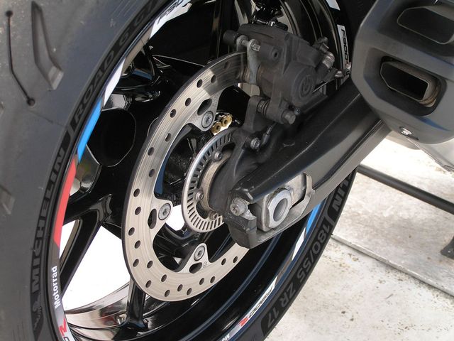 bmw - f-900-r
