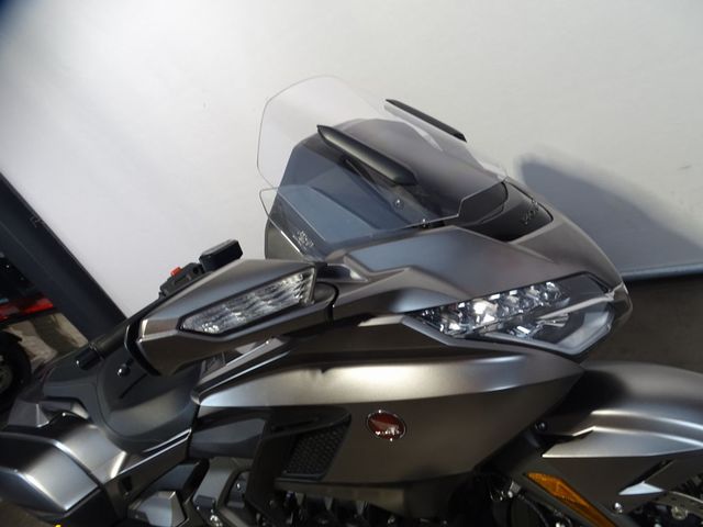 honda - gl-1800-goldwing-f6b