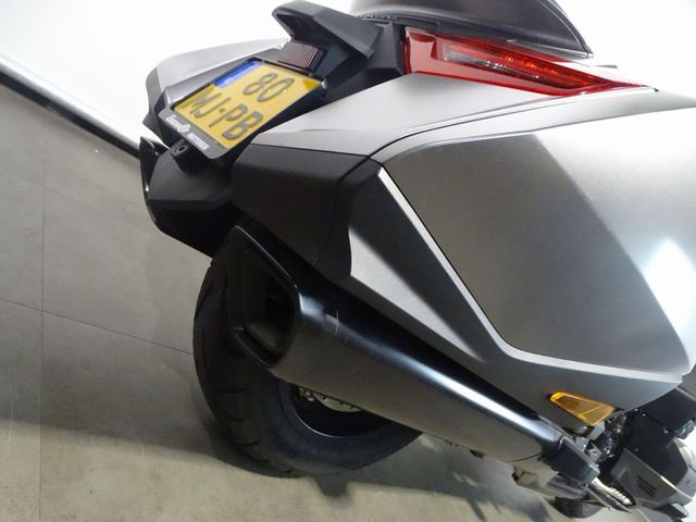 honda - gl-1800-goldwing-bagger