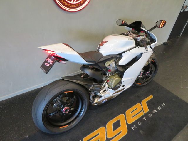 ducati - 1199-panigale