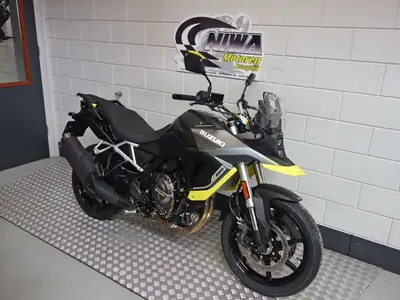 SUZUKI V-STROM 800 – foto 2