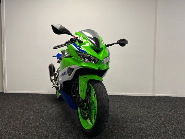 kawasaki - ninja-zx-4rr