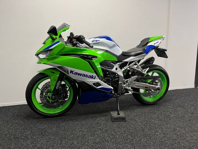 kawasaki - ninja-zx-4rr