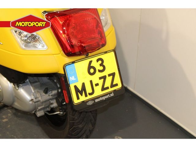 vespa - gts-300-super-sport